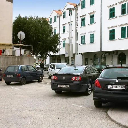 Apartmán With A Parking Space - 5989 Omiš