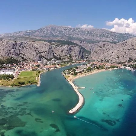 Apartmán With A Parking Space - 5989 Omiš